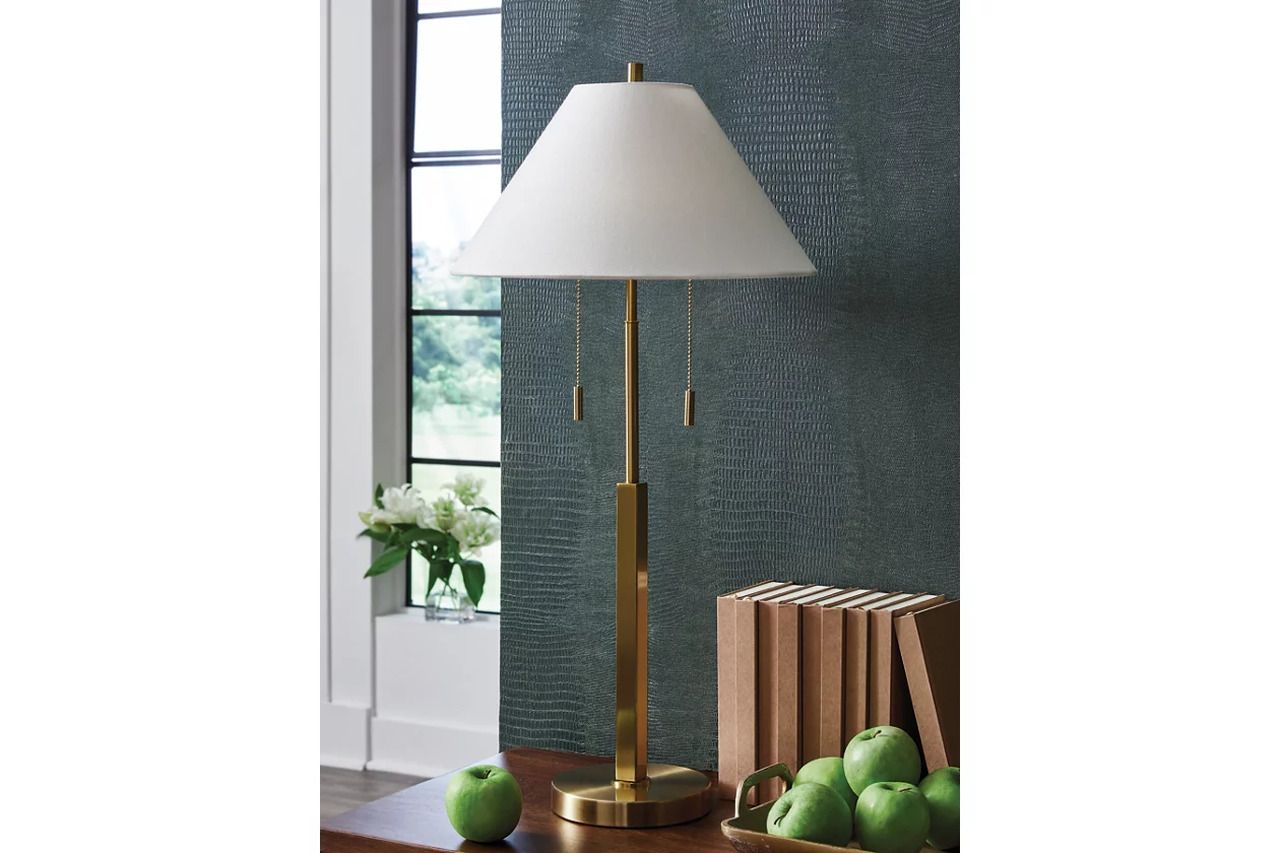 Haigwood Table Lamp In Gold L208474
