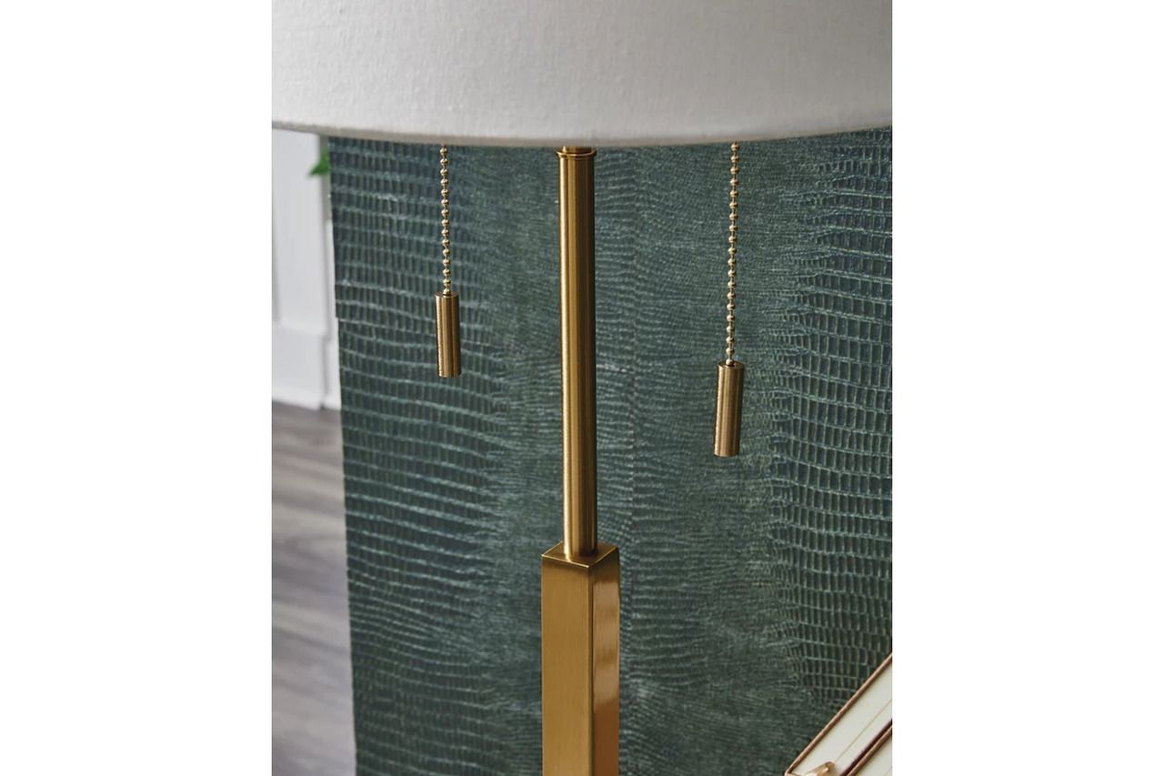 Haigwood Table Lamp In Gold L208474