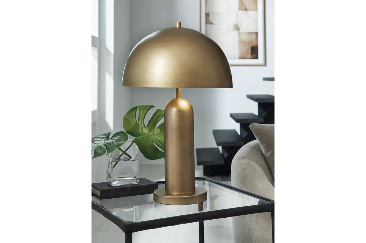 Wendfield Metal Table Lamp In Antique Gold L208514