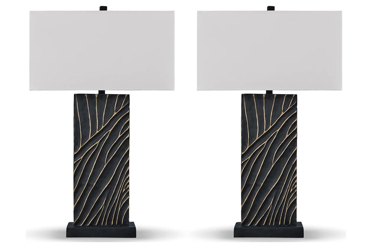 Bartlen Table Lamp In Black and Gold L235774