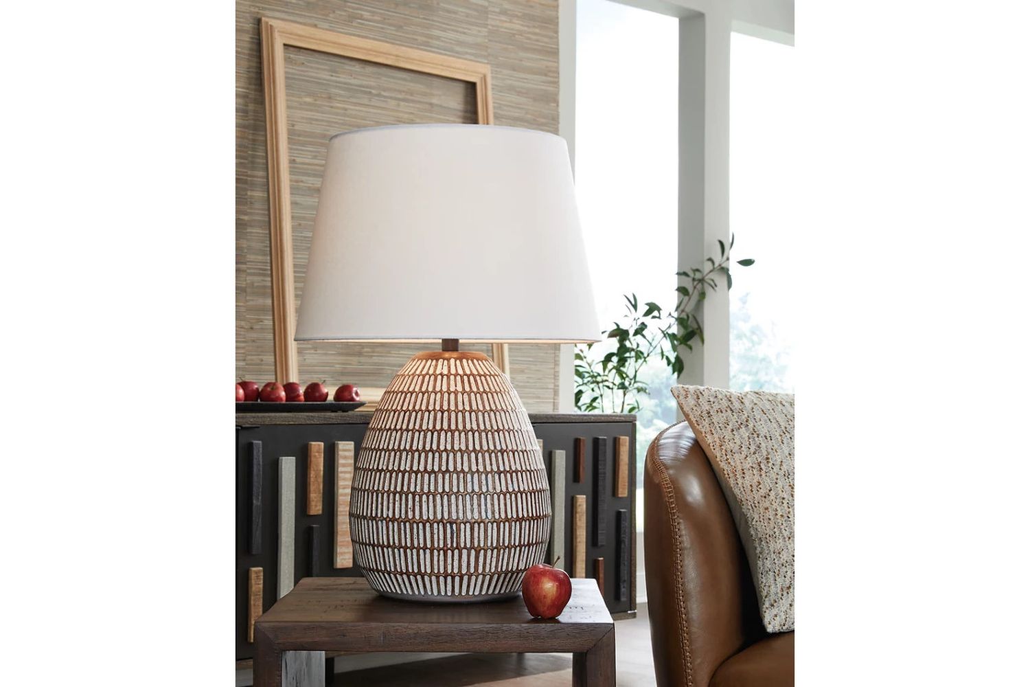 Darrich Table Lamp In Beige White L235804
