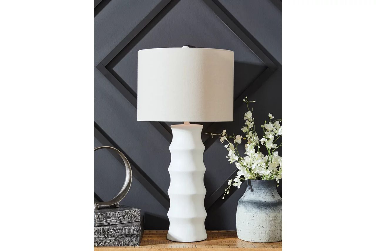 Veraleigh Table Lamp In White L235854