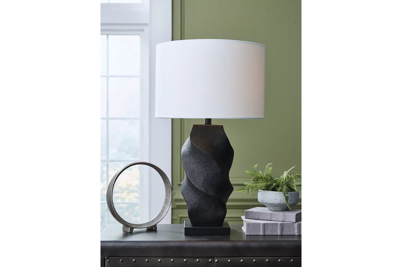 Amillion Table Lamp In Black L235904