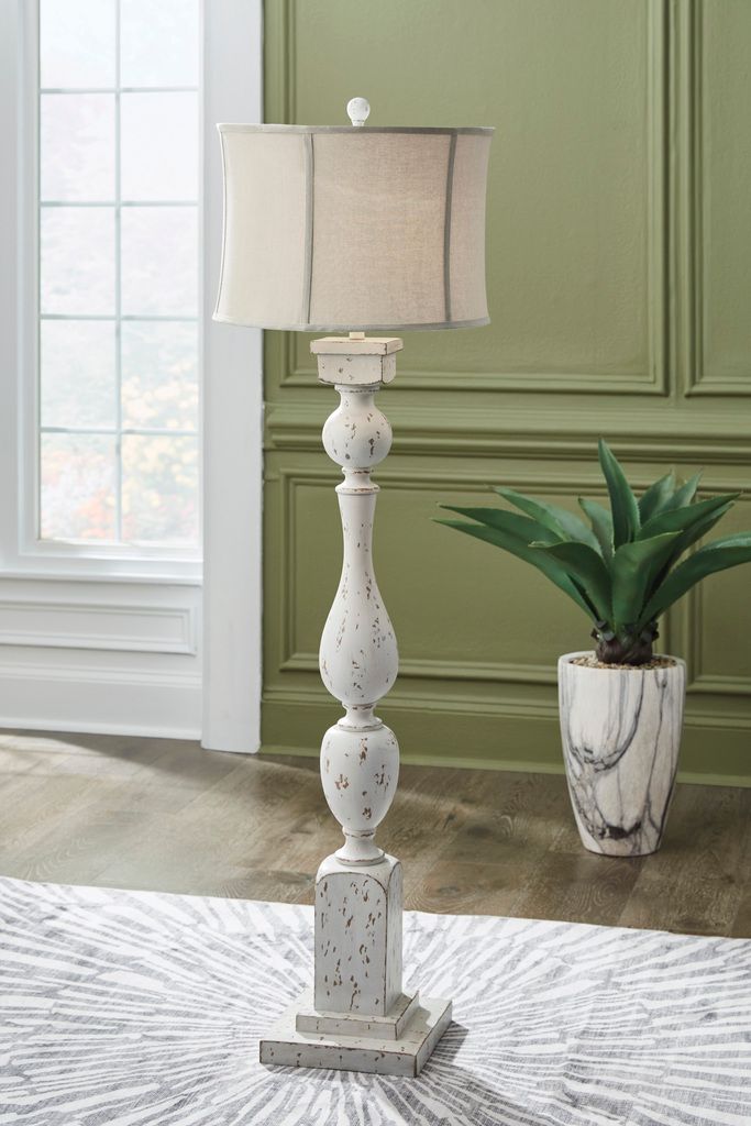 Madsbrook Floor Lamp In Antique White L235921