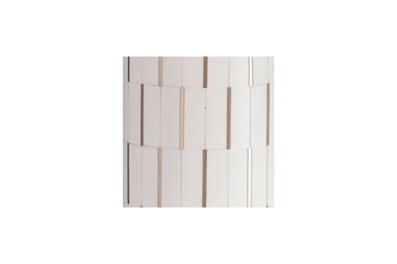 Faridworth Table Lamp In White and Gold L235954