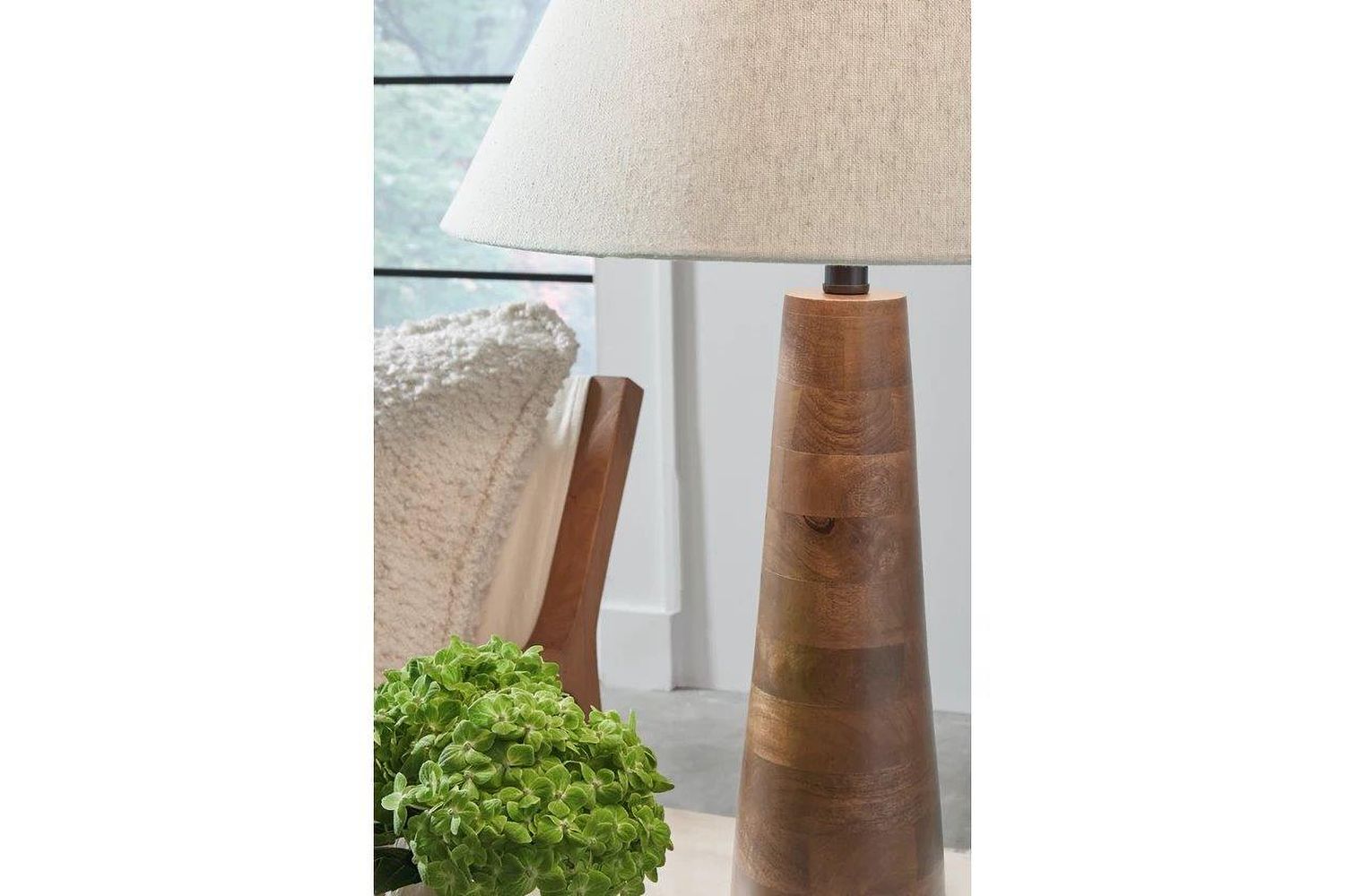 Danset Table Lamp In Brown L329104