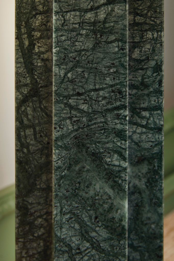 Keegan Table Lamp In Green L429084