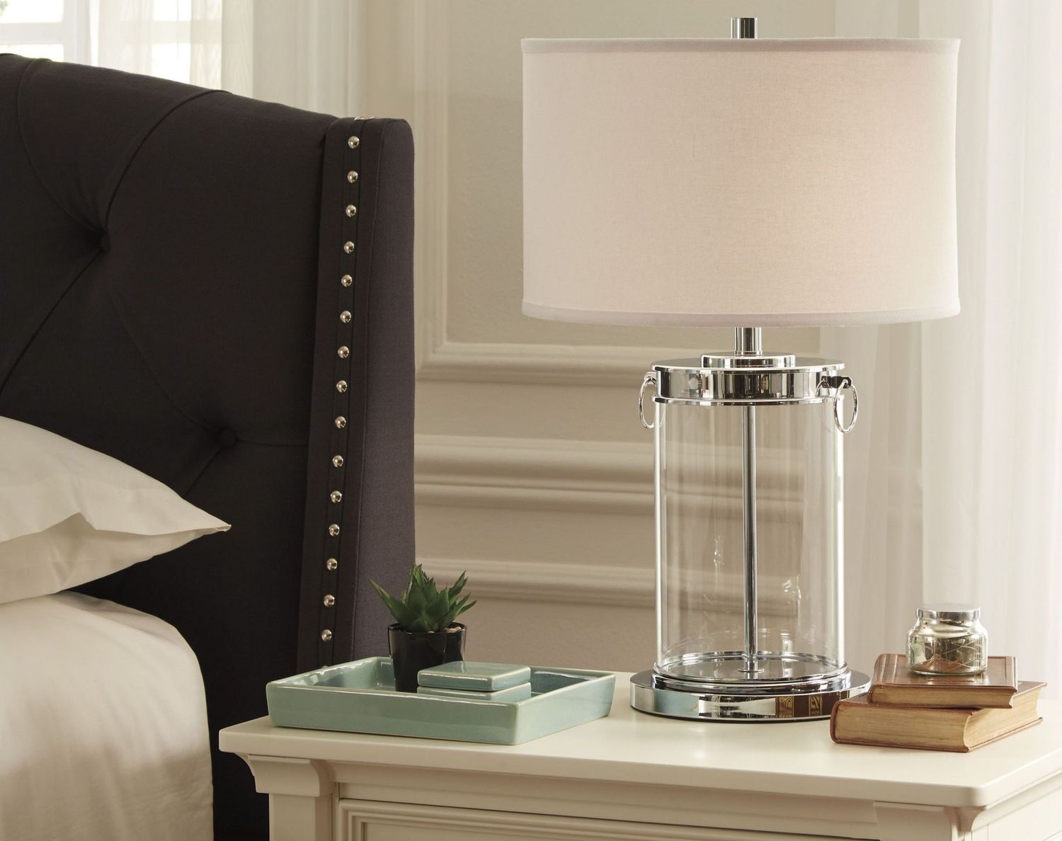 Tailynn Silver Glass Table Lamp L430244