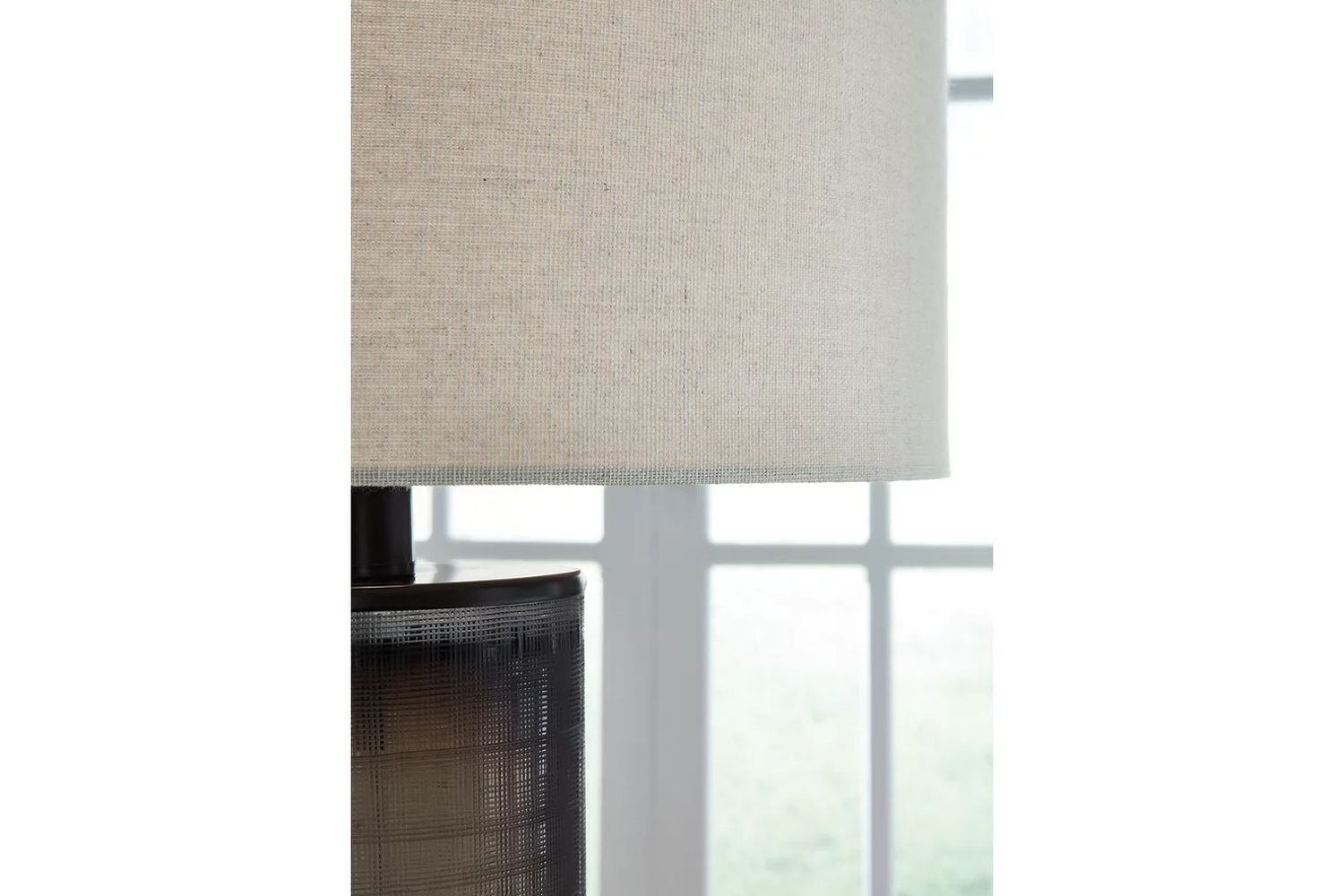Dingerly Brown Glass Table Lamp L430824