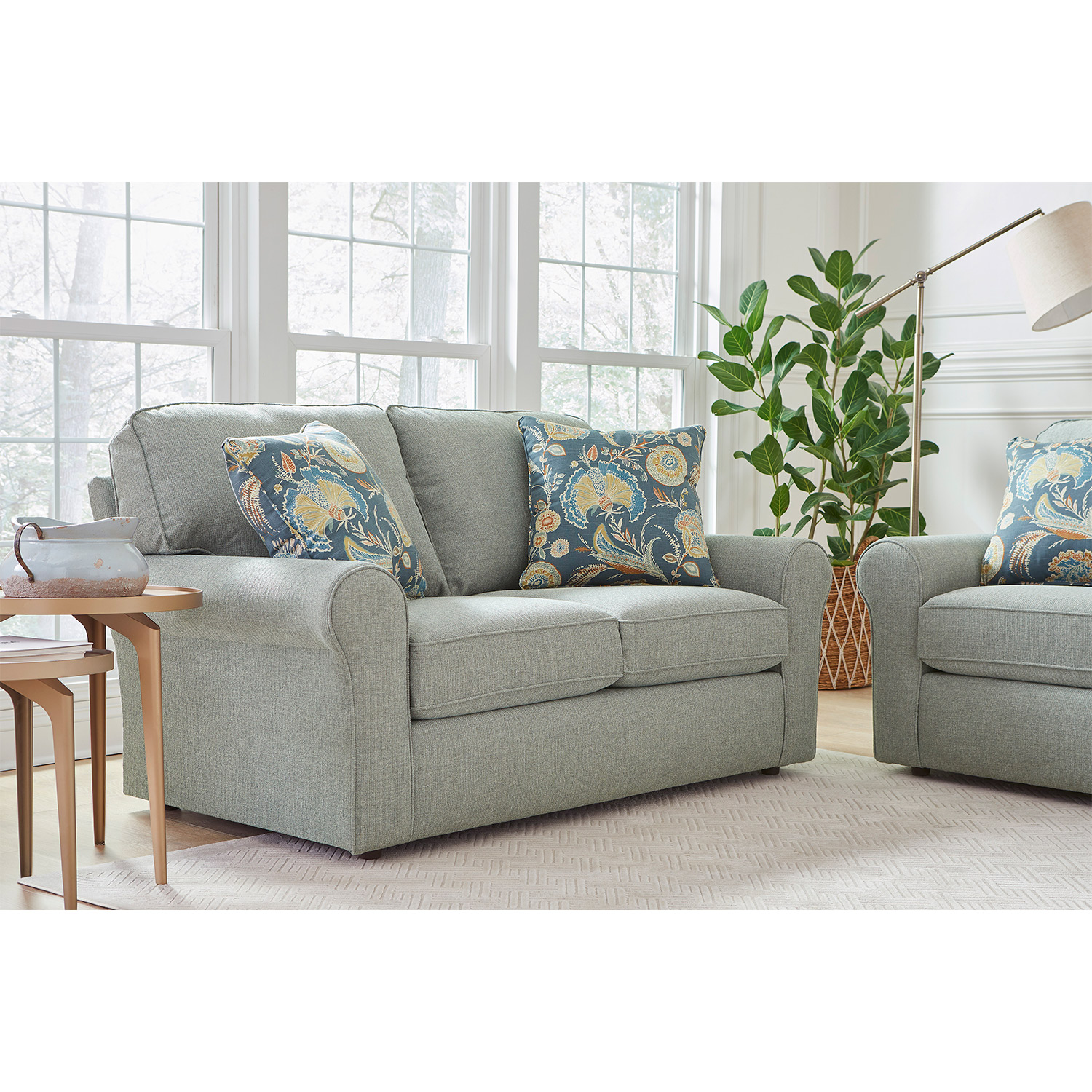 Hanway - Traditionally Styled Stationary Loveseat - L50 L50