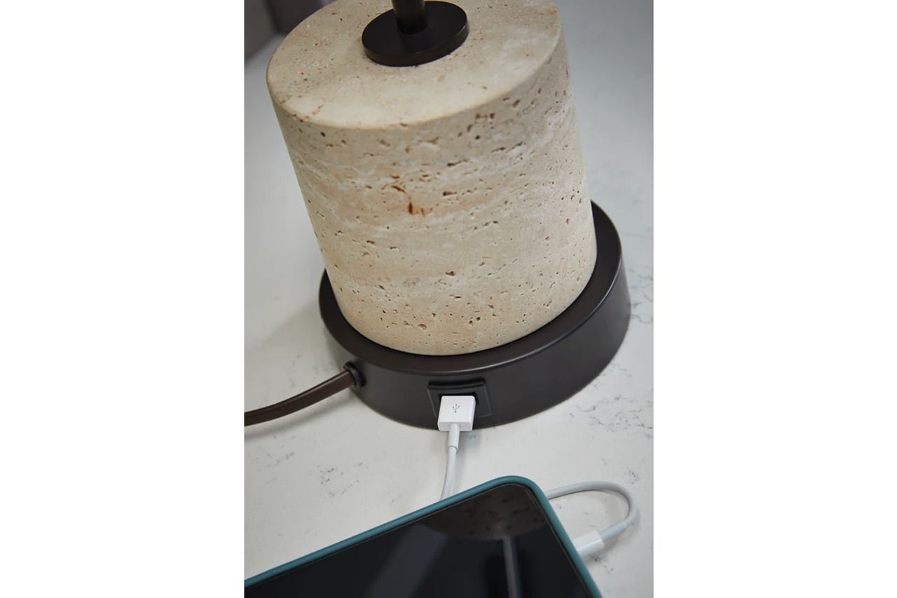 Vinmour Desk Lamp In Brown and Beige L734402