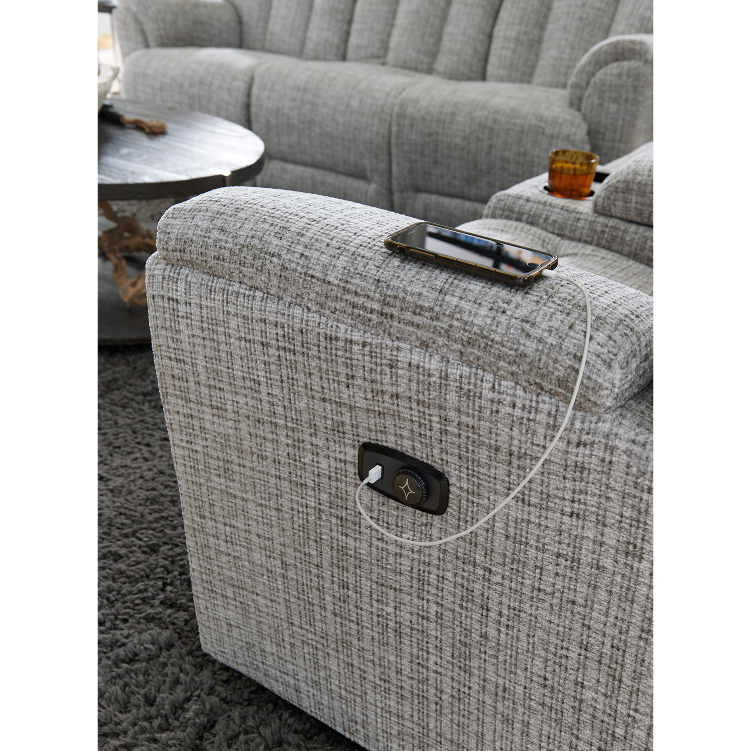 Suitably - Modern Reclining Loveseat - L830RZ4 L830RZ4
