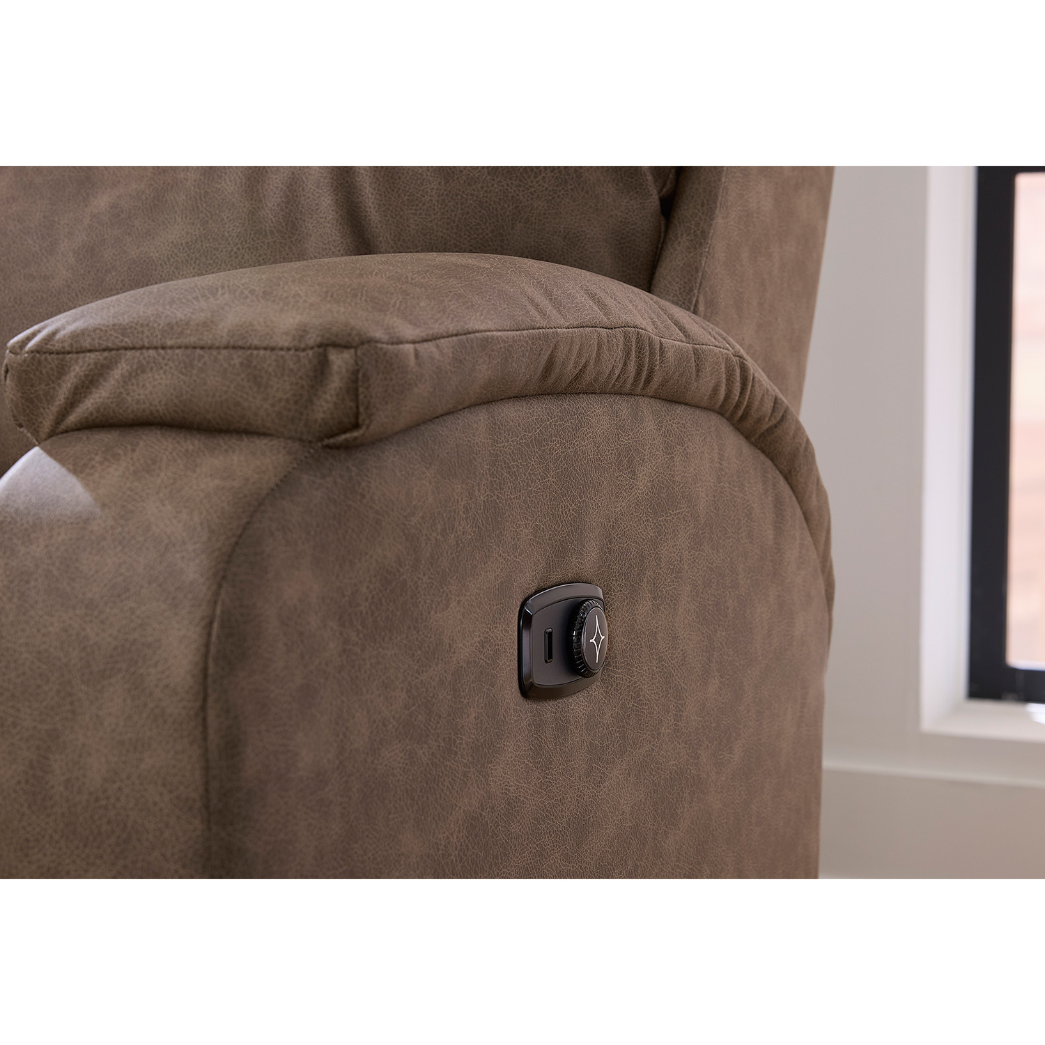 Maverly - Pillow Cushioned Reclining Loveseat - L910RA4 L910RA4