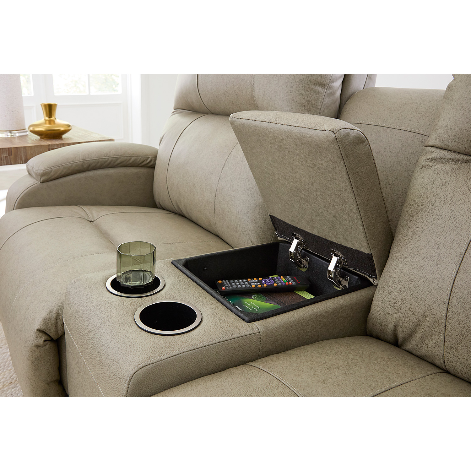 Maverly - Pillow Cushioned Reclining Loveseat - L910RA4 L910RA4