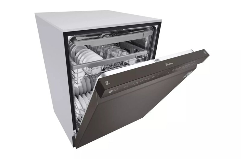 Front Control Smart wi-fi Enabled Dishwasher with QuadWash™ LDF5678BD