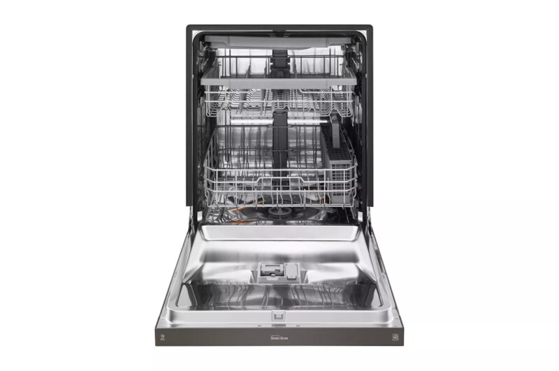 Front Control Smart wi-fi Enabled Dishwasher with QuadWash™ LDF5678BD
