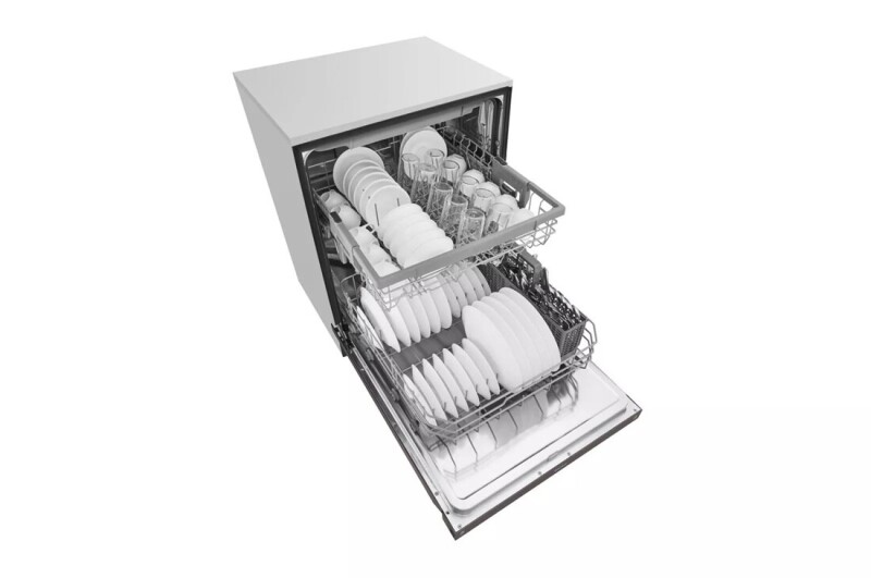 Front Control Smart wi-fi Enabled Dishwasher with QuadWash™ LDF5678BD