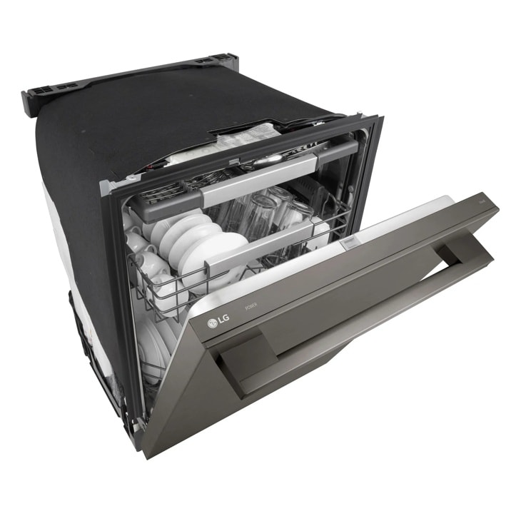 Smart FlushFit™ Top Control Dishwasher with 1-Hour Wash & Dry, QuadWash® Pro, TrueSteam® and Dynamic Heat Dry™ w/AutoVent Dry™ view 4