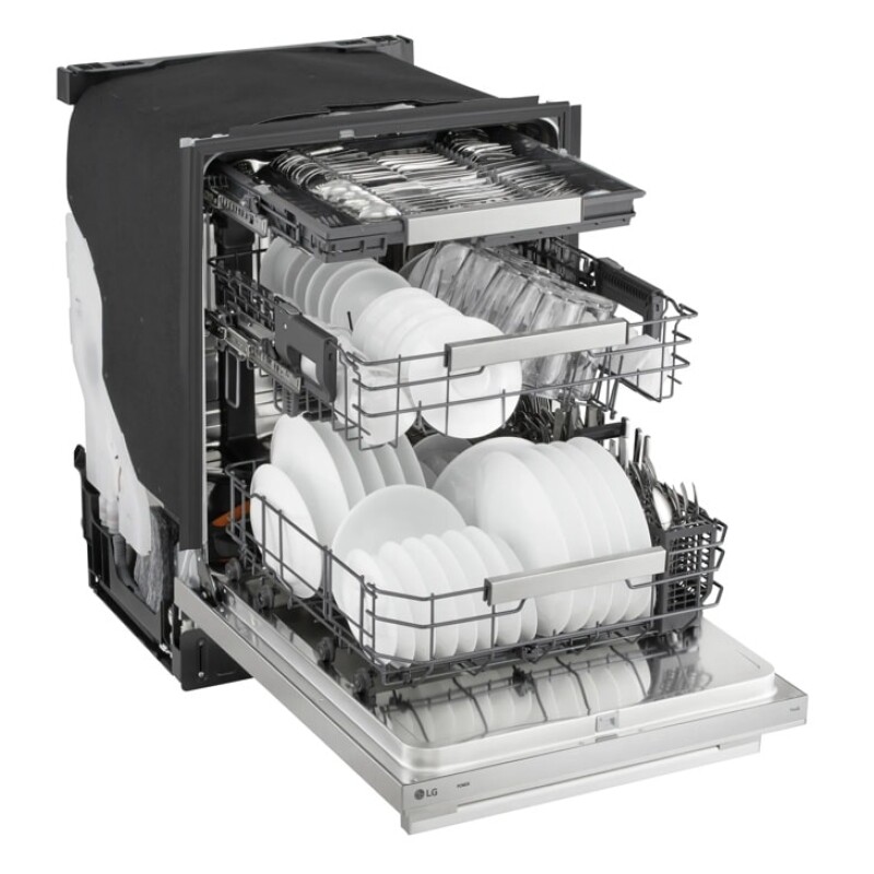 Smart FlushFit™ Hidden Top Control Dishwasher with 1-Hour Wash & Dry, QuadWash® Pro, TrueSteam® and Dynamic Heat Dry™ w/AutoVent Dry™ view 9