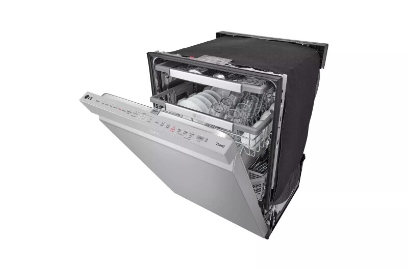 Smart Top Control Dishwasher with 1-Hour Wash & Dry, QuadWash® Pro, TrueSteam® and Dynamic Heat Dry™ view 6