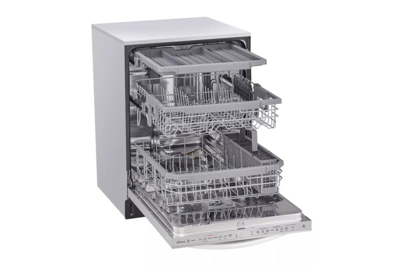 Top Control Smart wi-fi Enabled Dishwasher with QuadWash™ and TrueSteam® LDT6809SS