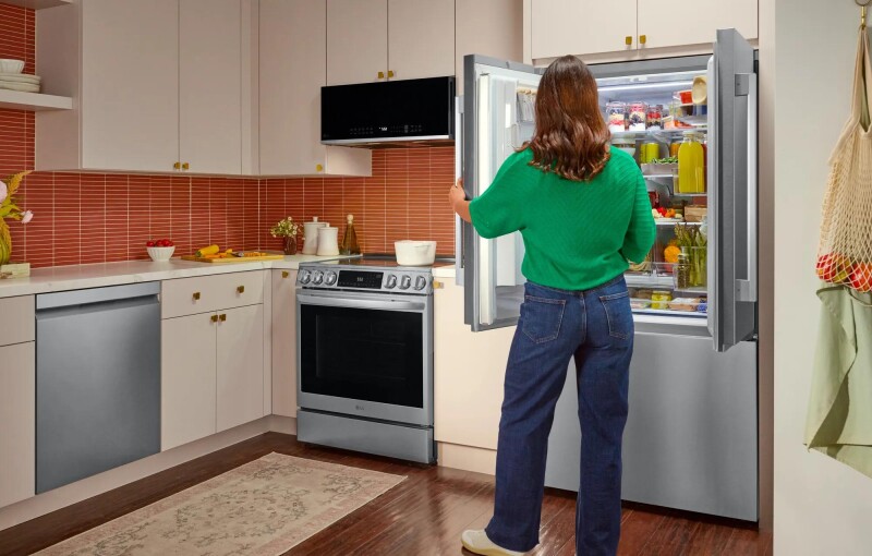 Counter-Depth MAX™ with Zero Clearance™ 3-Door French Door Refrigerator with Thin Door Design view 13