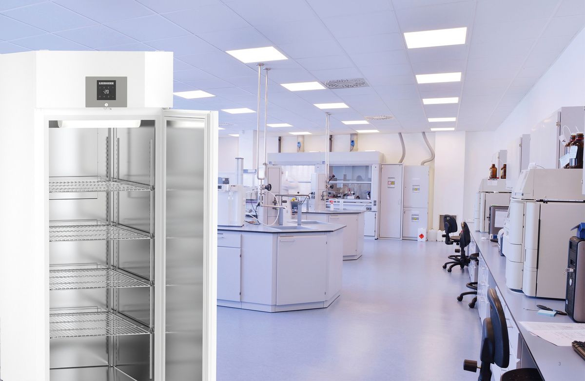 Lab freezer with Comfort electronic controller LFT30W1HC, product image 4 of 4