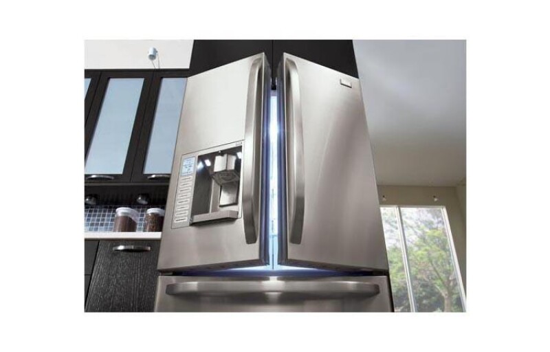 3-Door French Door Refrigerator with Ice and Water Dispenser (24.7 cu.ft.) LFX25980ST