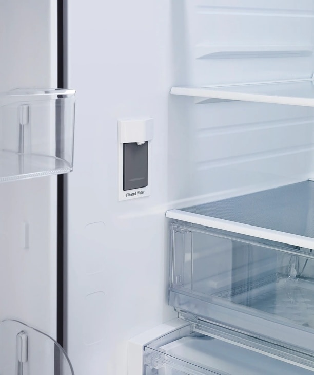 26.5 cu. ft. Smart Mirror InstaView® Counter-Depth MAX French Door Refrigerator LLFGC2706S