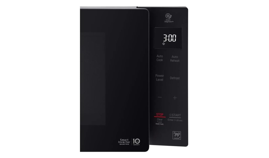 0.9 Cu. Ft. Neochef™ Countertop Microwave With Smart Inverter And Easyclean® LMC0975SB