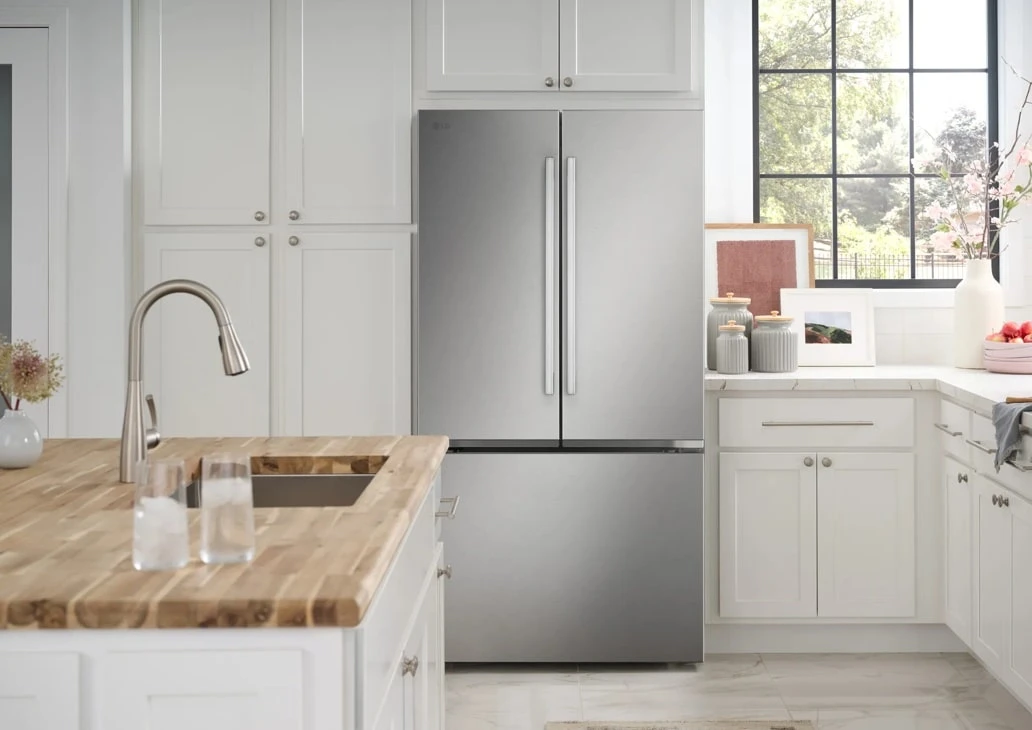 27 Cu. Ft. Smart Counter-depth Max™ French Door Refrigerator LRFLC2726S