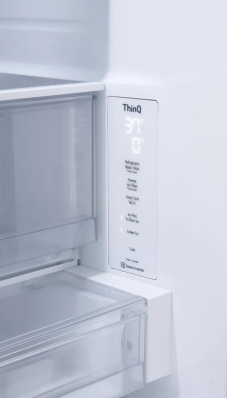31 cu. ft. Smart Standard-Depth MAX™ French Door Refrigerator with Dual Ice view 10