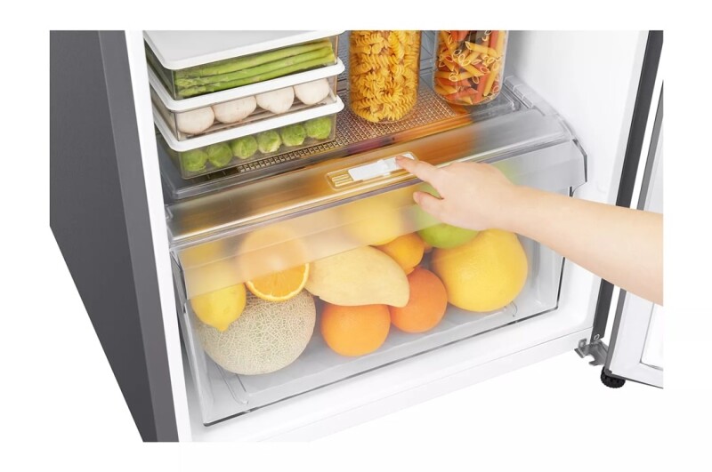 7 Cu. Ft. Top Freezer Refrigerator LRTNC0705V