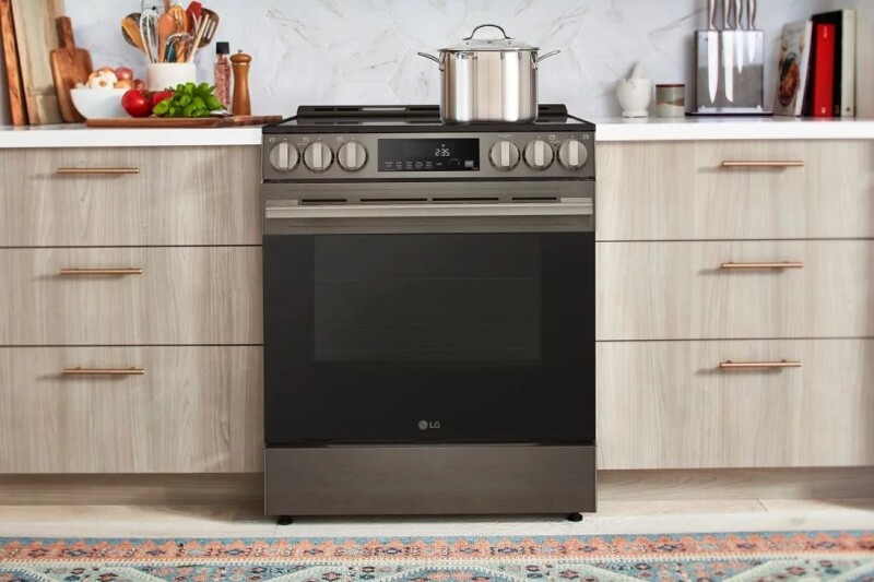 30" Electric Slide-In Ranges view 5