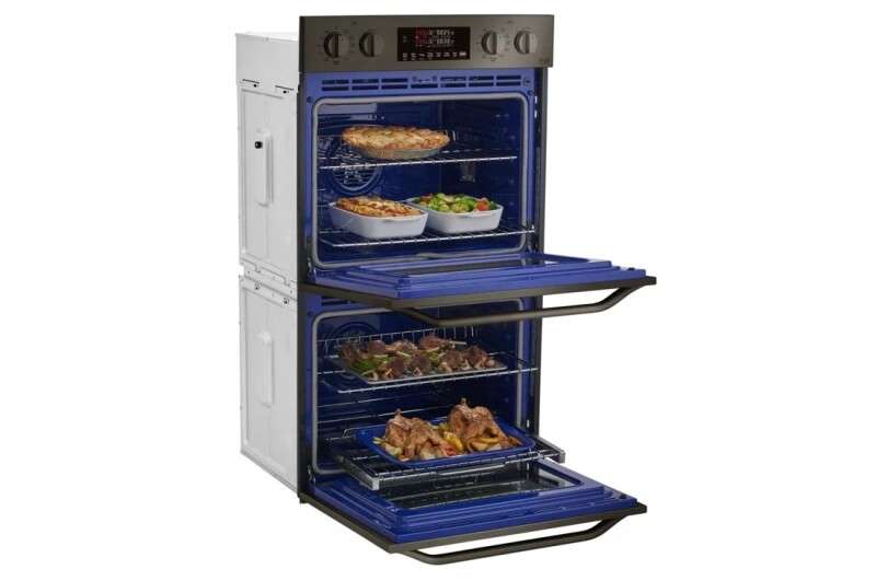 LG STUDIO 4.7 cu. ft. Smart wi-fi Enabled Double Built-In Wall Oven LSWD300BD