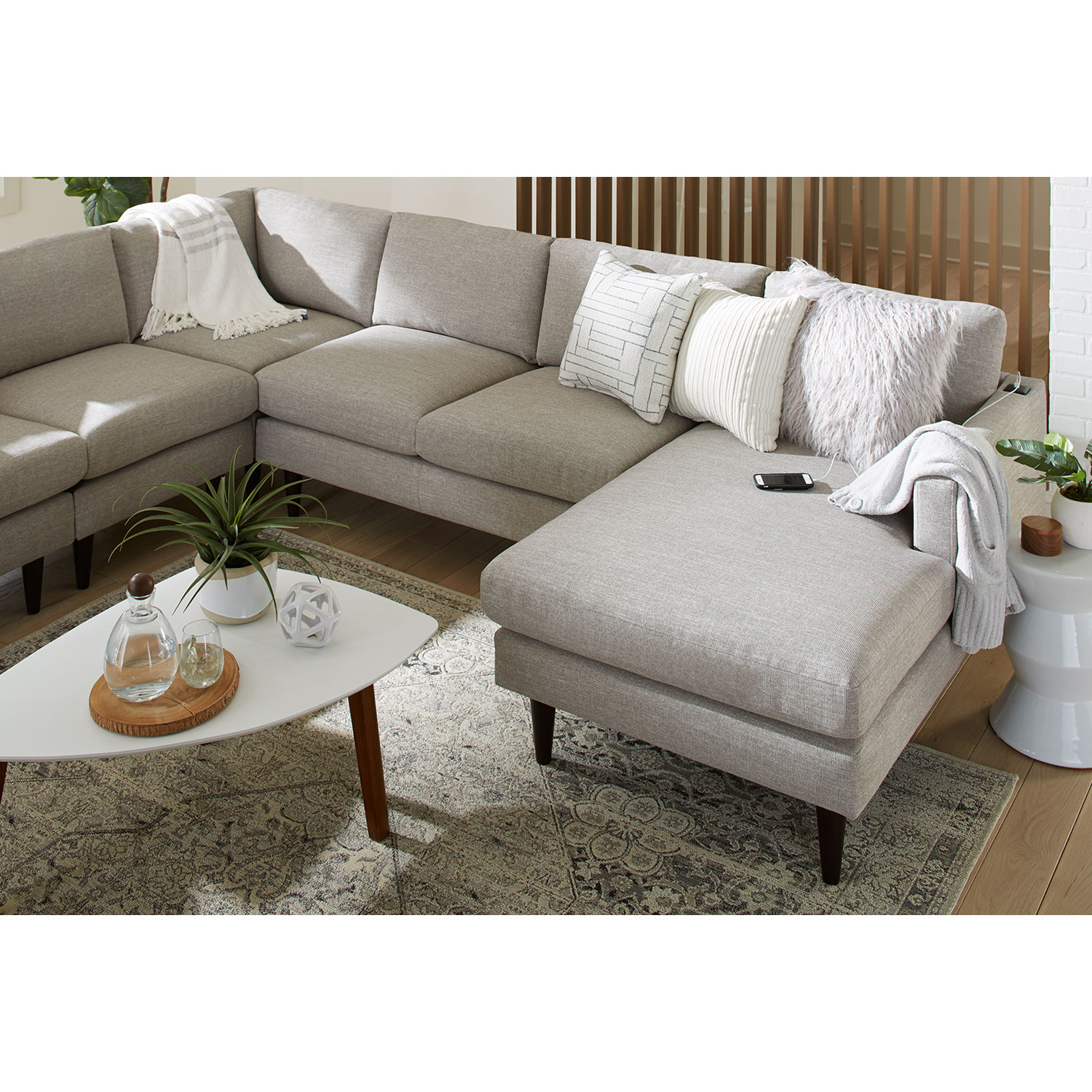 Trafton - Modern Sectional - Espresso - M10WE M10WE