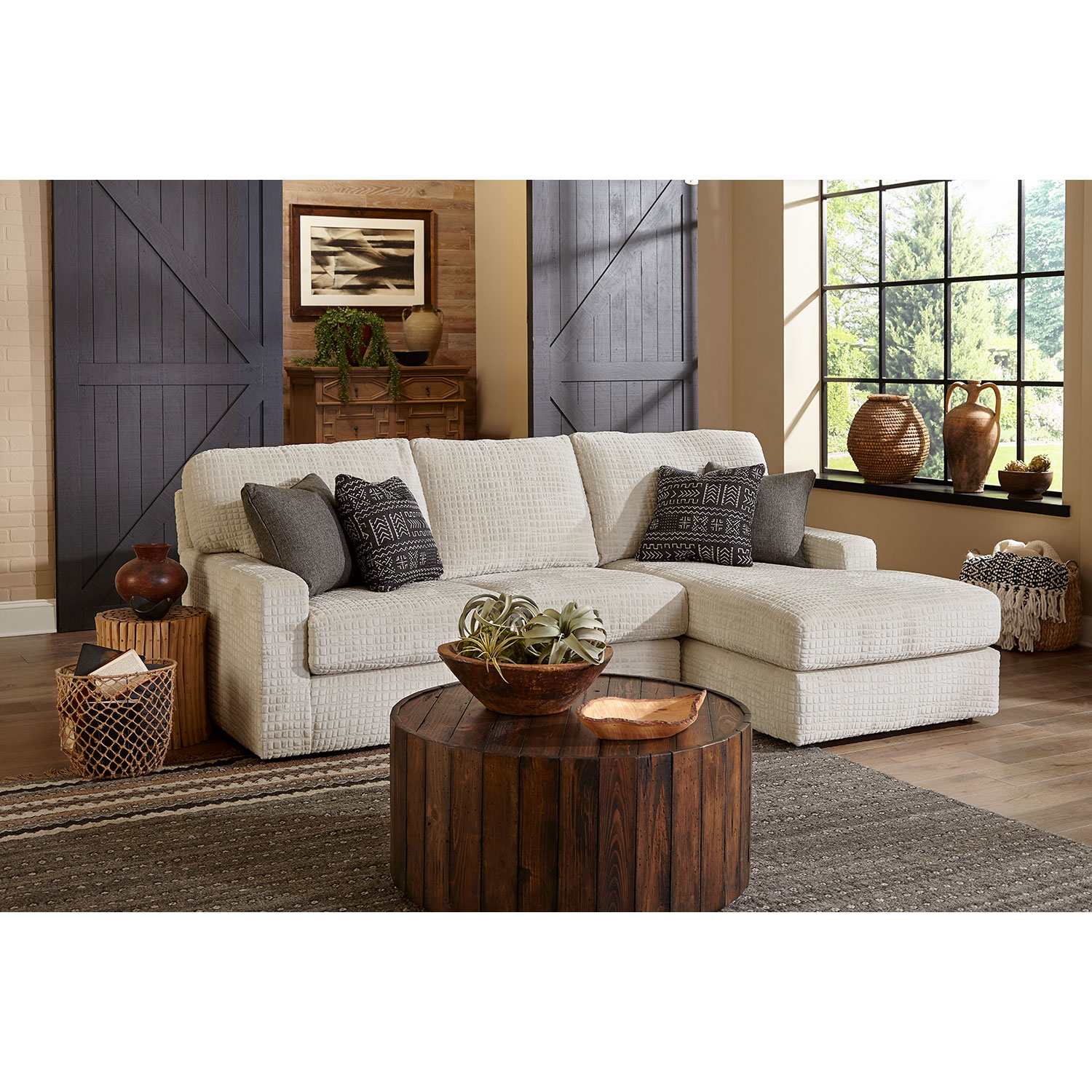 Dovely - Transitionally Styled Chaise Lounge Sofa - M25FR M25FR