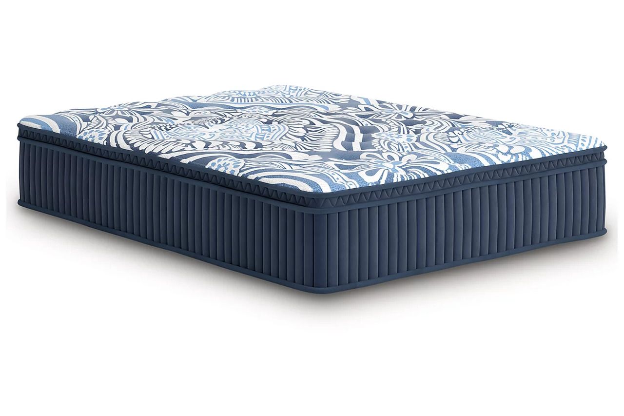 Plush Luxe 2.0 California King Mattress In Blue M49751
