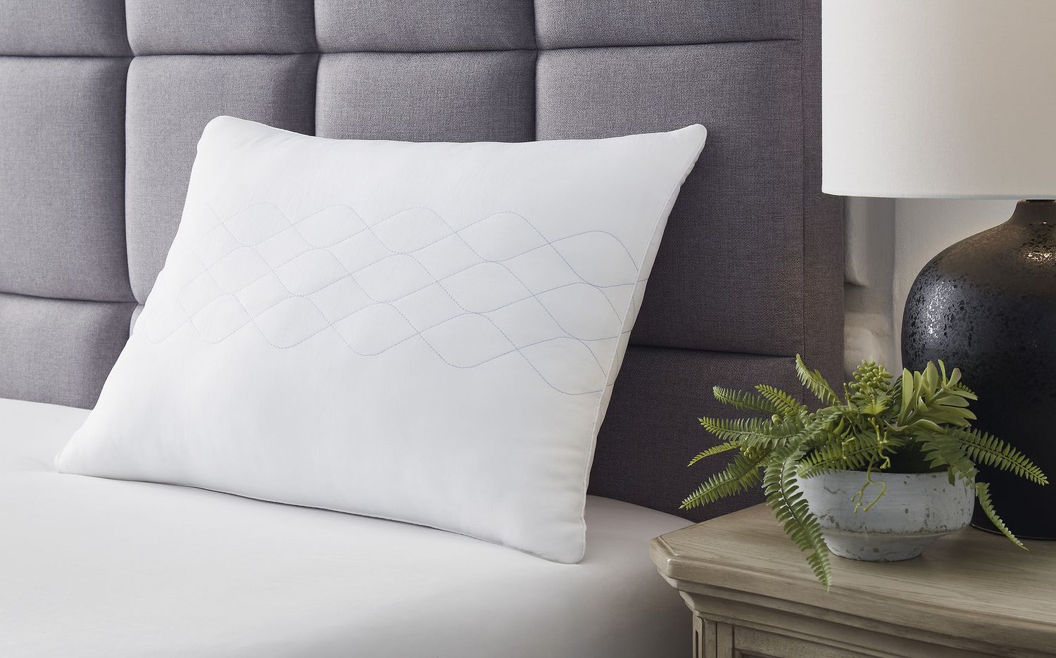 Zephyr 2.0 White Huggable Comfort Pillow M52111P