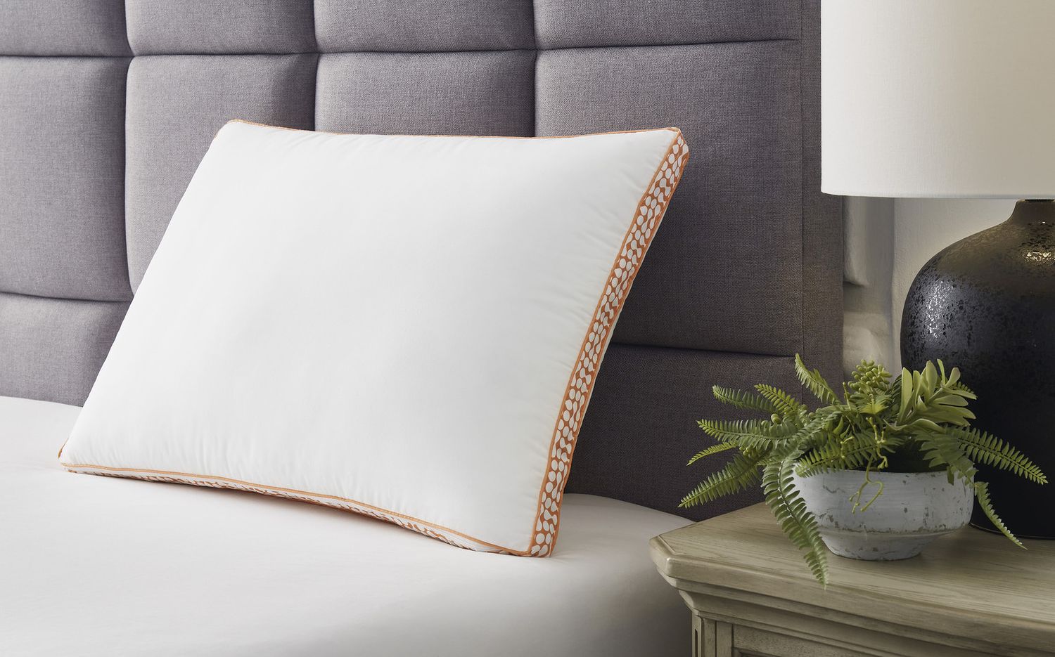 Zephyr 2.0 White/Orange 3-In-1 Pillow Set of 6 M52112