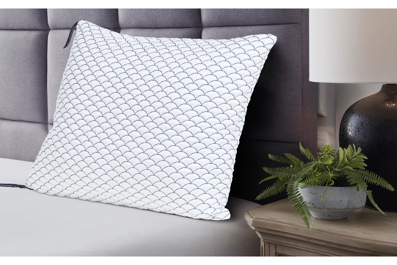 DreamCloudTM Classic Queen and King Pillow Set of 4 In White M88902