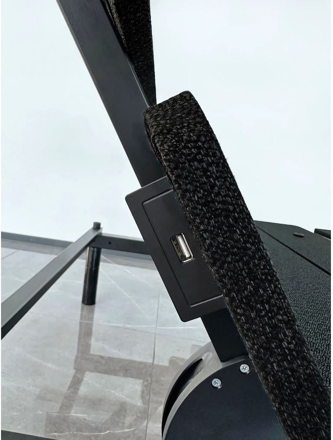 Cosmic Power Queen Adjustable Base In Black M8X232