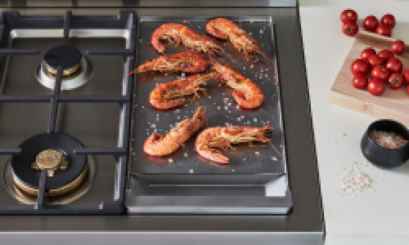 48 inch All Gas Range, 6 Brass Burner and Griddle view 3