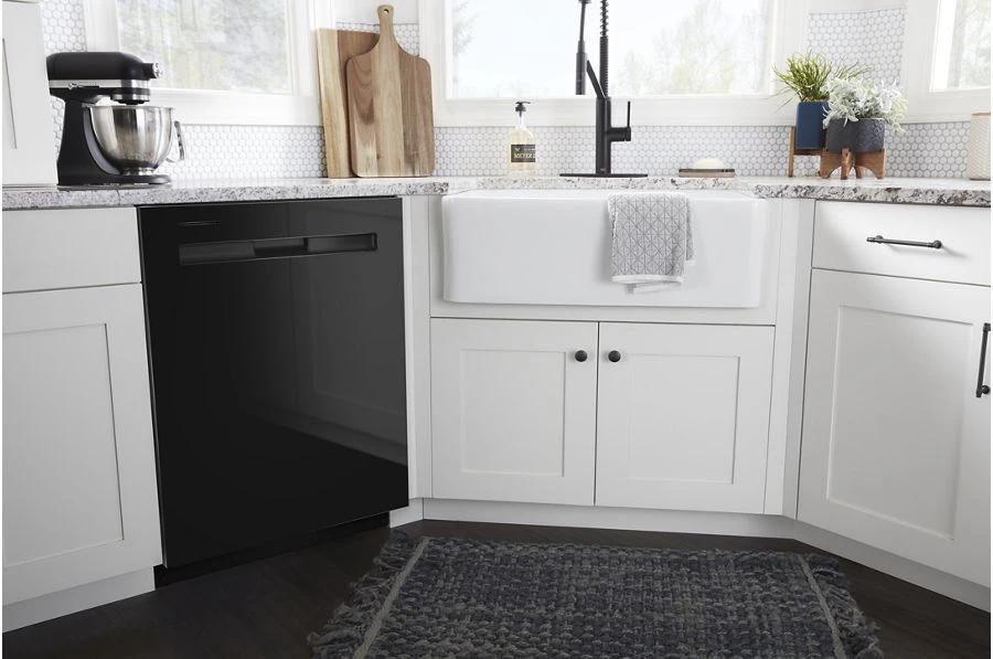 24” Top Control Dishwasher with Dual Power Filtration, PowerBlast® Cycle and 3rd Level Rack - 47 dBA MDB8959SKB