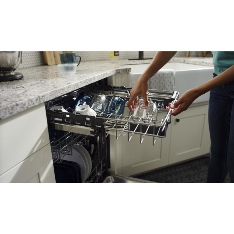 Top control dishwasher with Third Level Rack and Dual Power filtration MDB9979SKZ