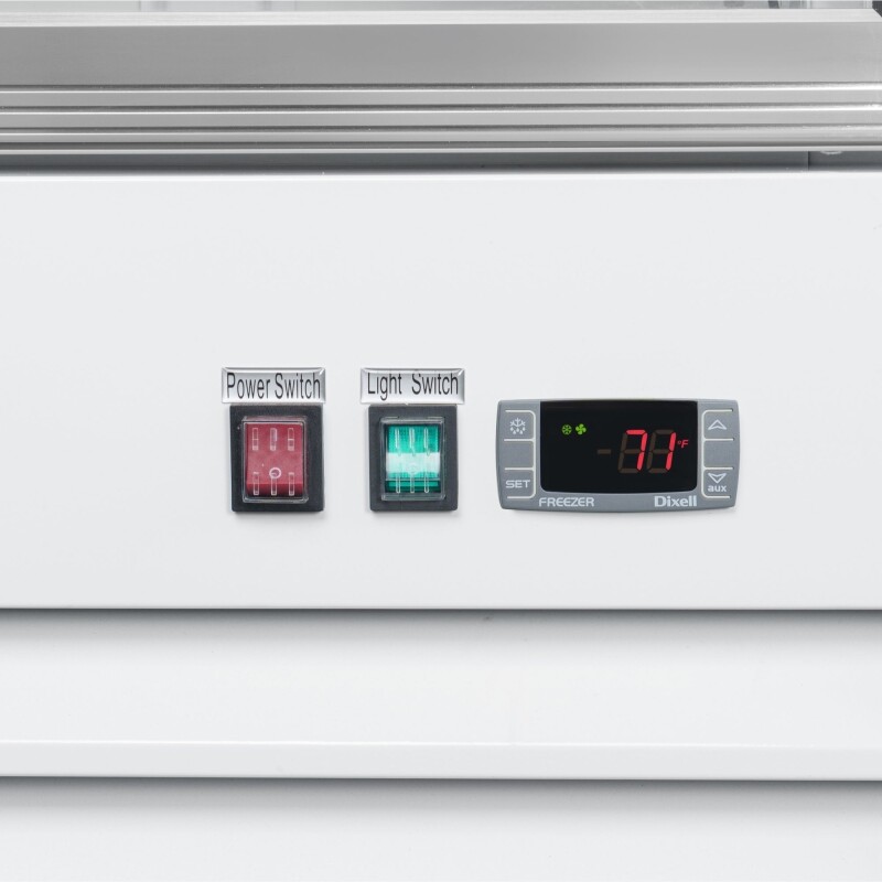 26 in. 1-Door Commercial Display Merchandiser Freezer 9 cu. ft. in White MDF1GD9CWH