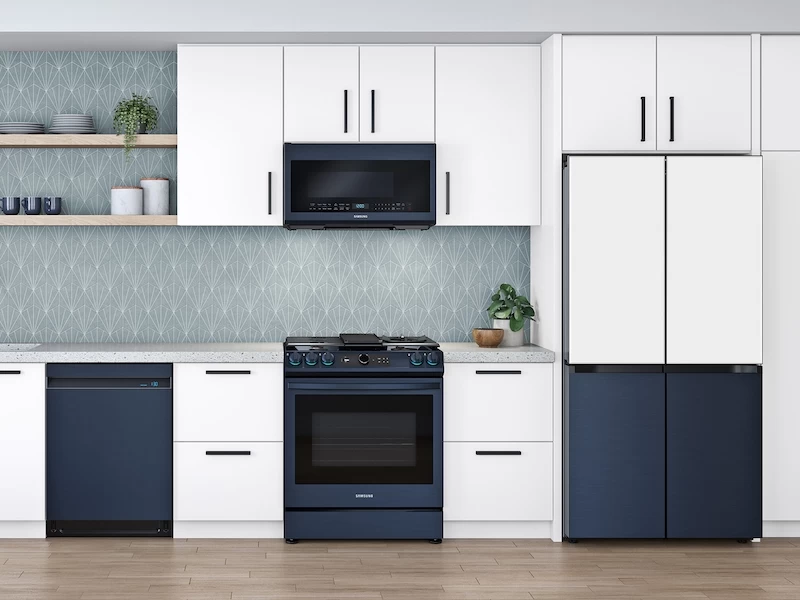 Bespoke Over-the-Range Microwave 2.1 cu. ft. with Sensor Cooking ME21A706BQNAA, product image 4 of 9