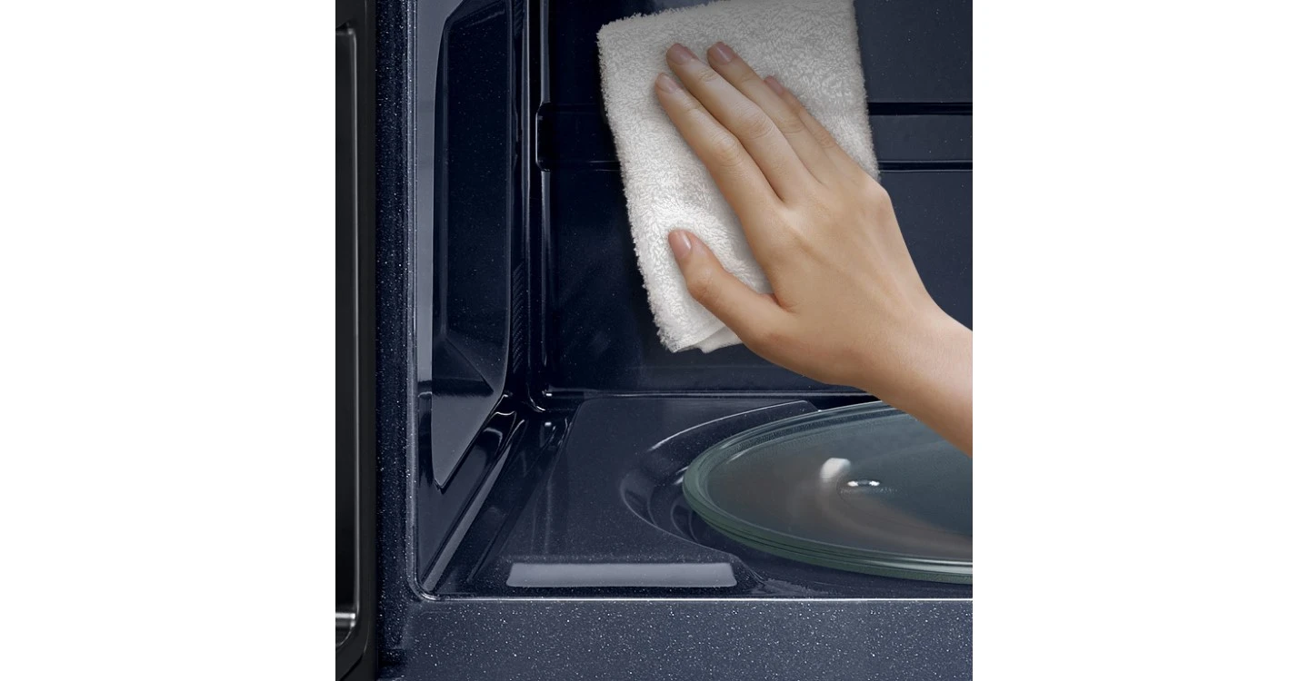 Sleek ceramic for easy cleaning