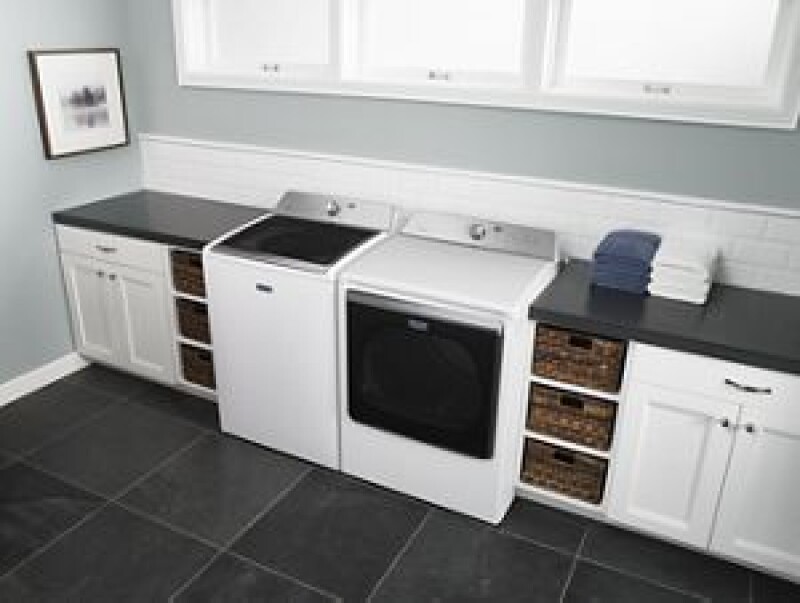 8.8 cu. ft. Extra-Large Capacity Dryer with Advanced Moisture Sensing MEDB835DW