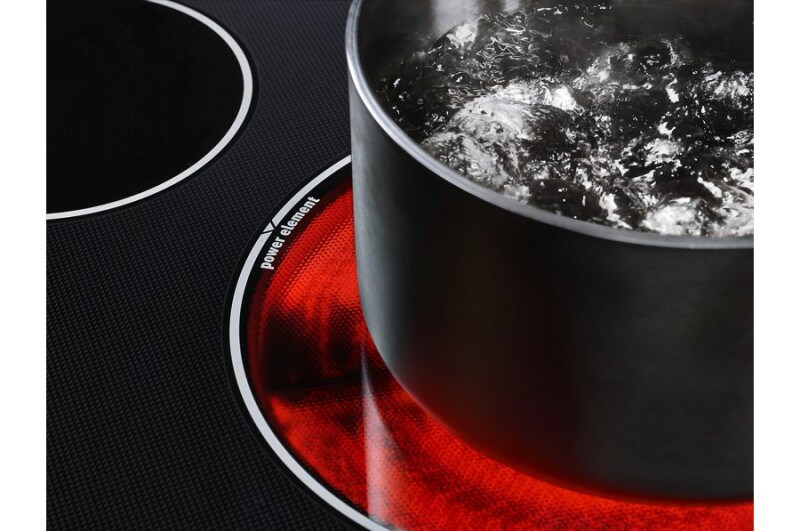 30-Inch Wide Electric Range With Shatter-Resistant Cooktop - 5.3 Cu. Ft. MER6600FZ